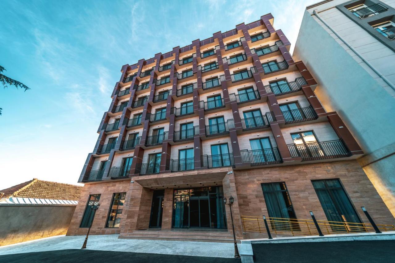 Hotel Residence Plaza Τυφλίδα Εξωτερικό φωτογραφία