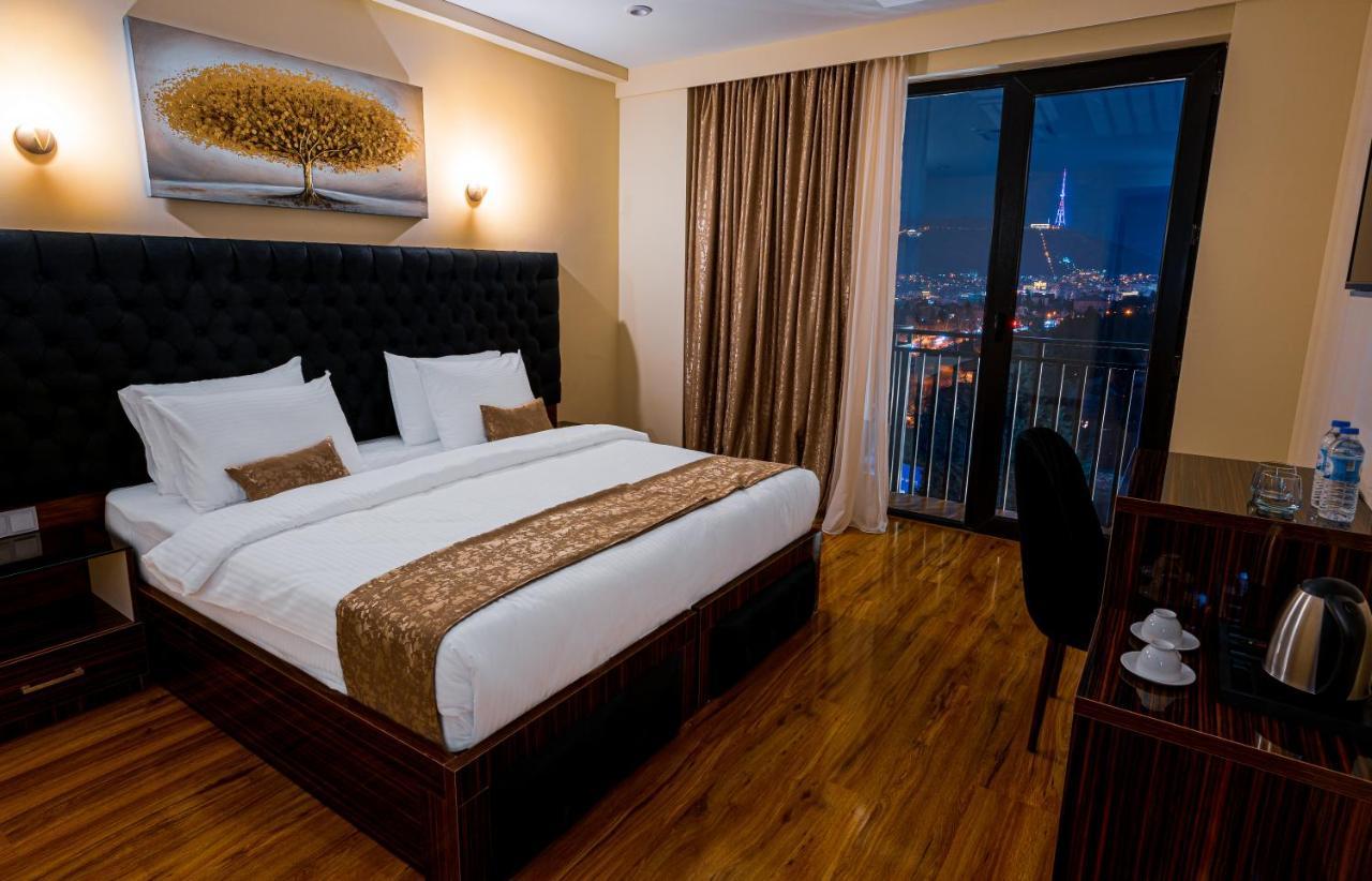 Hotel Residence Plaza Τυφλίδα Εξωτερικό φωτογραφία