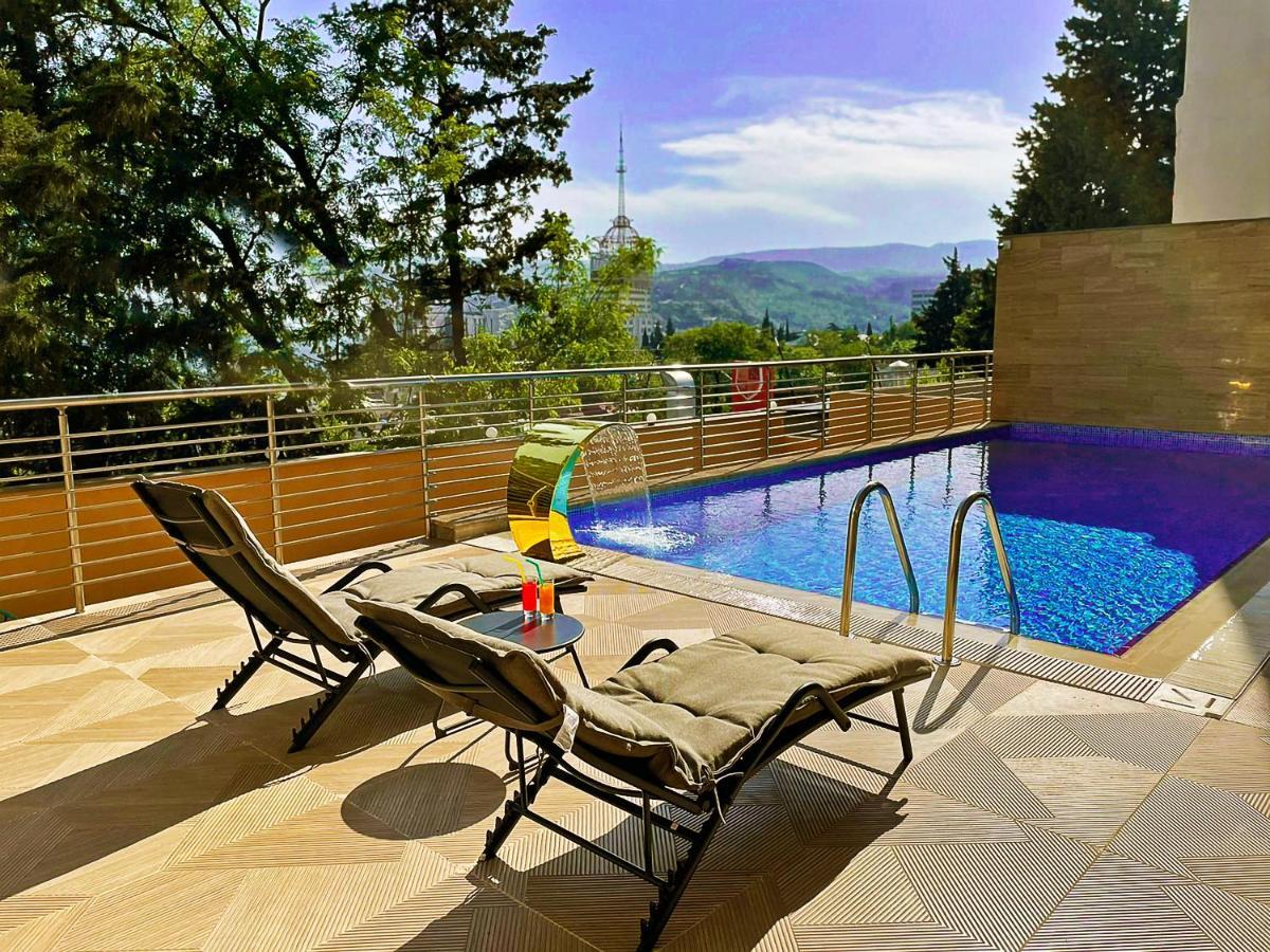 Hotel Residence Plaza Τυφλίδα Εξωτερικό φωτογραφία