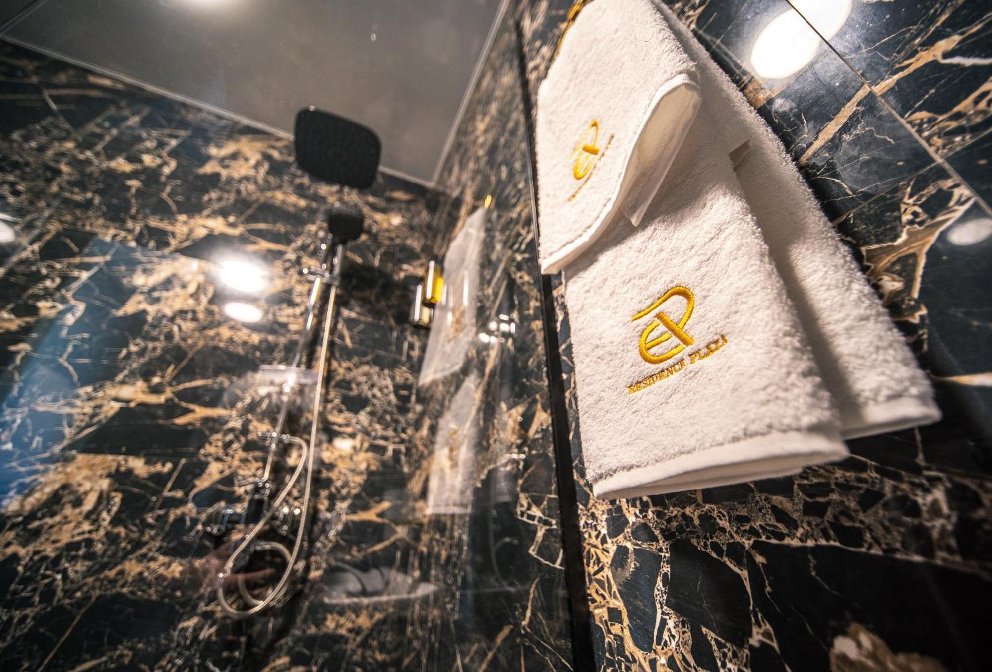 Hotel Residence Plaza Τυφλίδα Δωμάτιο φωτογραφία